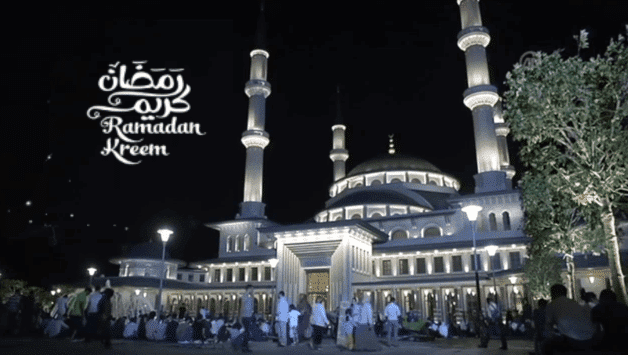 مساجد تركيا تتجهز لإقامة أول صلاة تراويح في رمضان 2025