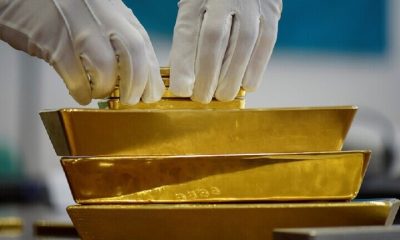 خبير: الدولار على وشك الانهيار والعالم سيعود إلى معيار الذهب