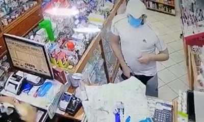 رجل مسلح يقتحم صيدلية في لبنان ويطلب حفاضات أطفال (فيديو)