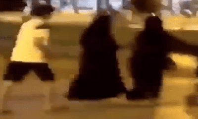 التحرش بامرأة في السعودية يلهب "تويتر".. ومطالب بالقبض على الفاعل (فيديو)