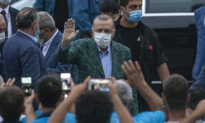 أردوغان يتفقد أعمال بناء ثاني مطار فوق سطح البحر (فيديو)
