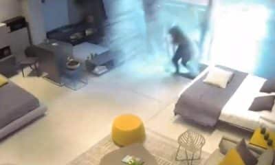 شاهد لحظة تفجير بيروت عبر كاميرا مراقبة في محل تجاري