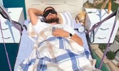 سرير يحلق في سماء أنطاليا .. ما القصة؟