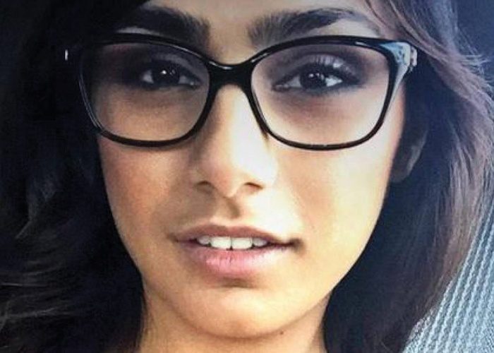 فيديو مثير للجدل لجنود أمريكيين يسألون سوريين عن "ميا خليفة"