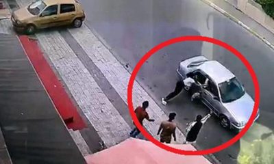 القبض على 4 أشخاص سرقوا حقيبة سيدة بأسنيورت (فيديو)