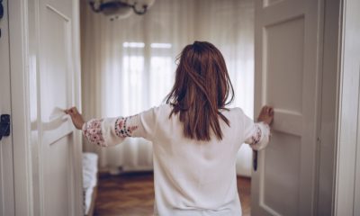 هل تدخل غرفتك ثم تتساءل: “لمَ أتيتُ إلى هنا”؟ لا تقلق لستَ مصاباً بالخرف، وإليك التفسير العلمي