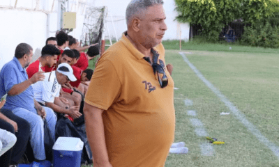 فيديو يكشف لحظة وفاة مدرب مصري داخل الملعب خلال مباراة حاسمة لفريقه