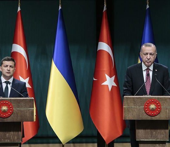 أردوغان وزيلينسكي يبحثان جهود السلام ومفاوضات إسطنبول