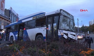 حادث مروع في أنقرة .. إصابة 17 شخصا في اصطدام حافلتين (فيديو)