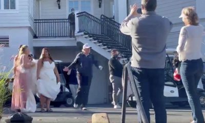 ترامب يشارك بحفل زفاف أثناء إعلان خسارته ويلتقط صوراً مع العروس (فيديو)