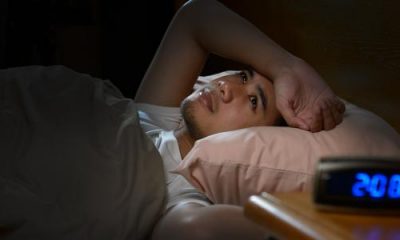 هل تعاني من كثرة الاستيقاظ ليلاً؟ إليك أفضل الطرق للعودة إلى النوم في غضون 10 دقائق أو أقل!