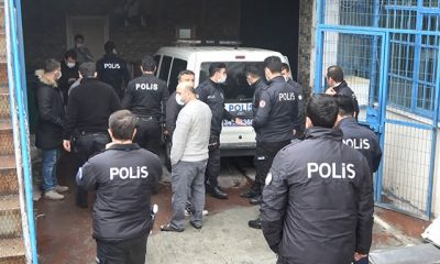 اصطدام سيارة شرطة بجدار أثناء مطاردة مطلوب في إسطنبول