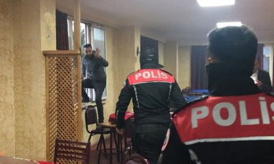 إسطنبول.. شاهد ماذا فعلوا للهروب من "مخالفة" انتهاك تدابير كورونا (فيديو)