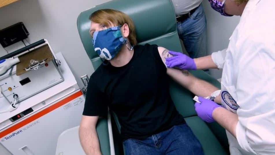 جدل بعد إعلان وفاة أشخاص بلقاح كورونا و"أمريكا" ترد رسمياً