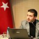 صحفي تركي يهاجم وجود السوريين في كِلّس بعد إذاعة المساجد بياناً باللغة العربية