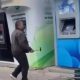 إسطنبول: هجوم بالمطرقة على أجهزة الصراف الآلي (فيديو)