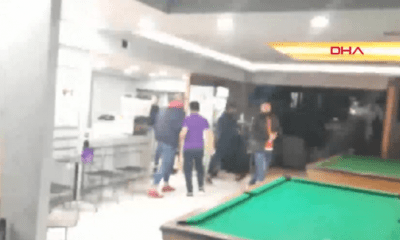 الشرطة تداهم صالة بلياردو في أسنيورت.. شاهد ماذا فعل الشباب محاولين الهروب!
