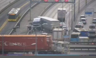 حادث في منطقة أفجيلار يعطل حركة المرور أمام السيارات