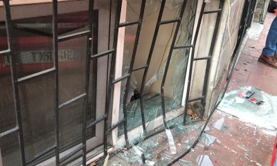 نجاة امرأة وطفلها من حادث مروع داخل المنزل (فيديو)