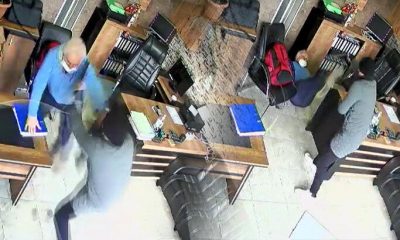 إسطنبول.. أجنبي يهاجم صديقه بغاز الفلفل والسبب!