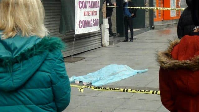 وفاة مٌربية لسيدة تركية سقطت من نافذة منزلها في منطقة شيشلي (صور)