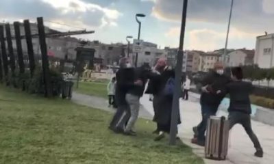 إسطنبول.. سيدة تدخلت لفض مشاجرة فحصلت الصدمة (فيديو)