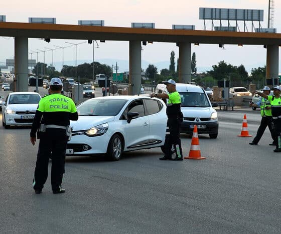 لوحة البقلاوة" تثير الجدل في تركيا.. وغرامات بالملايين بانتظار المخالفين!