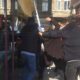 شاهد ماذا حصل لشاب عربي حاول سرقة حقيبة فتاة تركية في إسطنبول