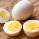 مدة صلاحية البيض المقلي خارج الثلاجة
