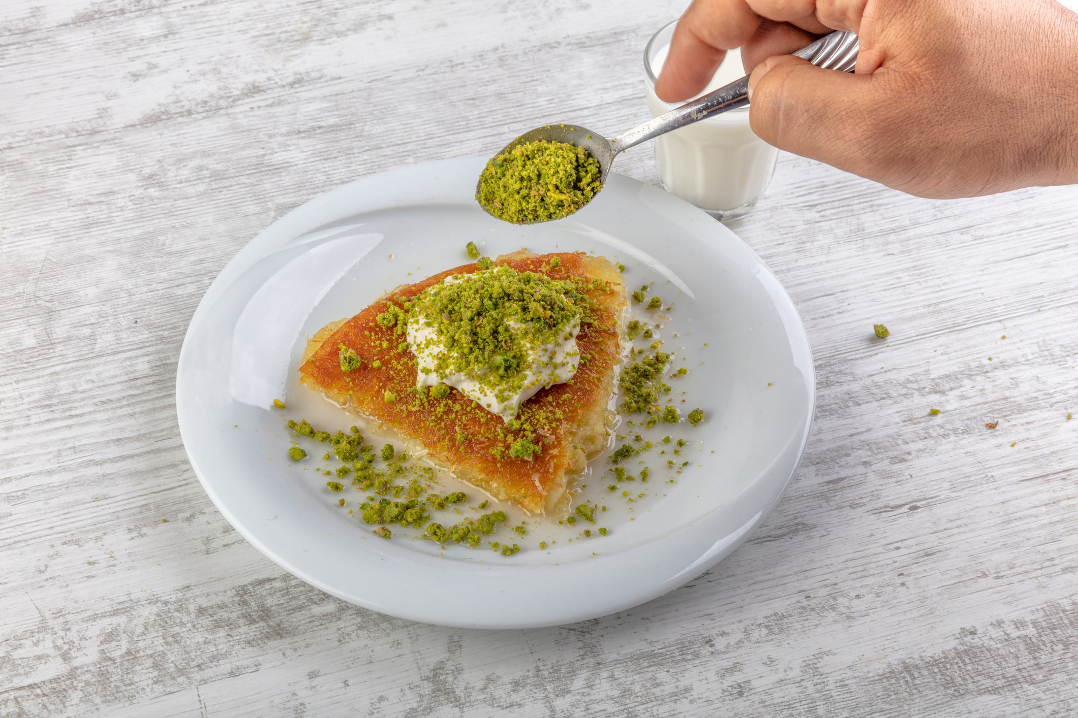 طريقة عمل الكنافة بالقشطة