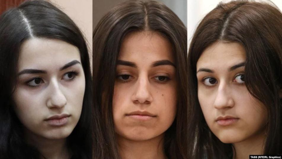 تركيا اليوم جريمة هزت روسيا.. موسكو تجدد التحقيق بمقتل رجل على يد بناته الثلاث لسبب صادم جريمة هزت روسيا.. موسكو تجدد التحقيق بمقتل رجل على يد بناته الثلاث لسبب صادم