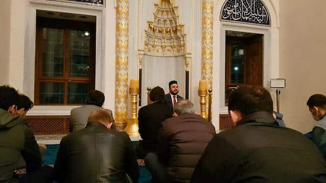 تركيا اليوم مسلمون يحيون "ليلة النصف من شعبان" في طوكيو مسلمون يحيون "ليلة النصف من شعبان" في طوكيو