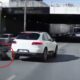 بالفيديو: اصابة شابة تركية بنوبة صرع أثناء قيادة الدراجة النارية