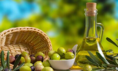 ماذا يحدث لك عند شُرب زيت الزيتون على الريقّ؟