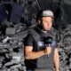 بالفيديو: إصابة مراسل قناة تركية في غزة على الهواء مباشرة