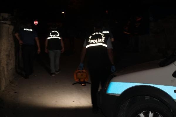 بالصور.. هجوم مسلح بين مجموعتين سوريتين في قيصري