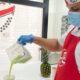ما قصة مطعم شاورما شاكر الذي أثار ضجة واسعة (فيديو)