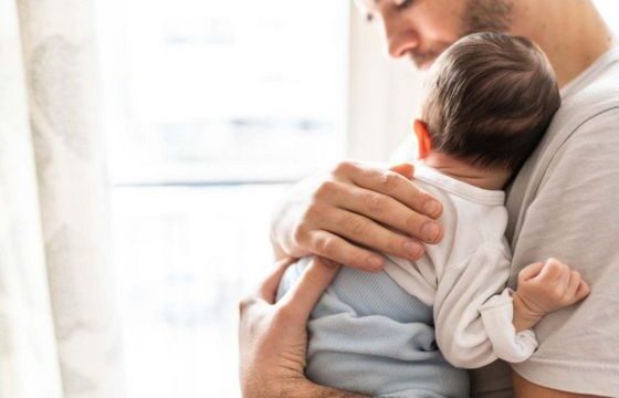 مكافآت خيالية لإنجاب الأطفال.. سباق غير مسبوق في هذه الدولة