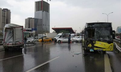 إسطنبول..إصابة في حادث اصطدام بين حافلة بلدية وشاحنة