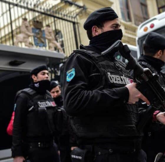 تركيا تكشف شبكة تجسّس تابعة للإمارات وتوقف ثلاثة من عناصرها في إسطنبول