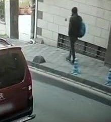 محاولة سرقة بواسطة مسدس مُزيف في إسطنبول "فيديو"
