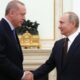 أردوغان لبوتين: "تركيا لن تعترف بأي إجراء يؤثر على سيادة أوكرانيا وسلامة أراضيها"