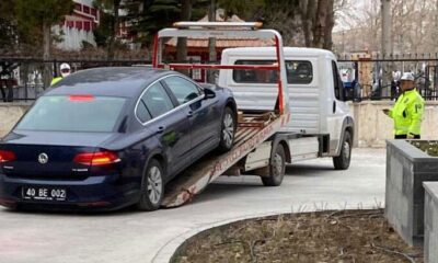 بطريقة احترافية.. عصابة تنصب فخ لأصحاب السيارات في إسطنبول