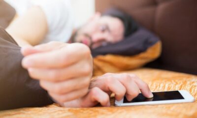 7 أماكن لا يجب وضع الهاتف المحمول بها لحماية الجسم