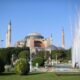جامع آيا صوفيا.. بدأ كنيسة وانتهى مسجدا
