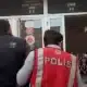 القبض على شاب تركي حاول حرق والدته في اسطنبول