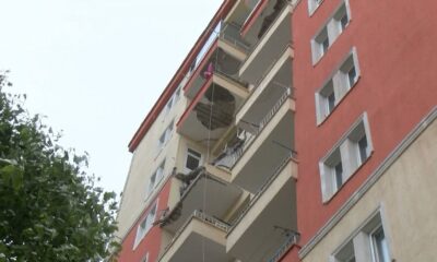 انهيار شرفتين بأحد المجمعات السكنية في بيليك دوزو بإسطنبول