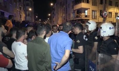 بالفيديو: والي إسطنبول يتدخل لفض احتجاجات غاضبة على خلفية تحرش أجنبي بطفل