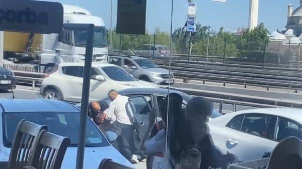 اعتقال شقيقان قاما باختطاف الناس في وضح النهار في إسطنبول