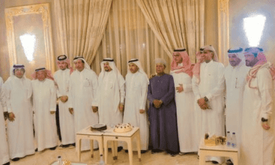 سعودي يحتفي بعامل مصري عمل معه 40 عاما (شاهد)